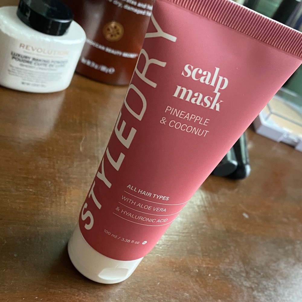 Pink Scalp Mask with Aloe Vera
